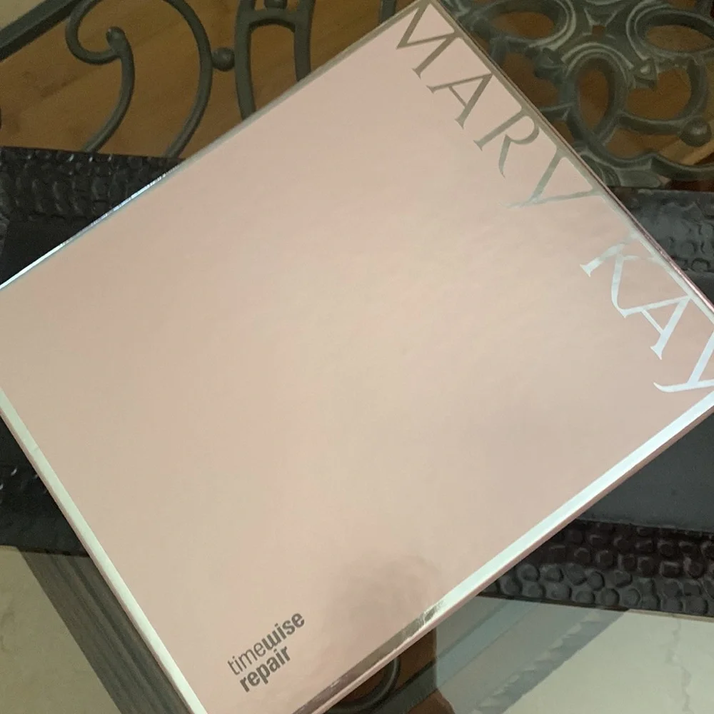 Mary Kay time wise repair set